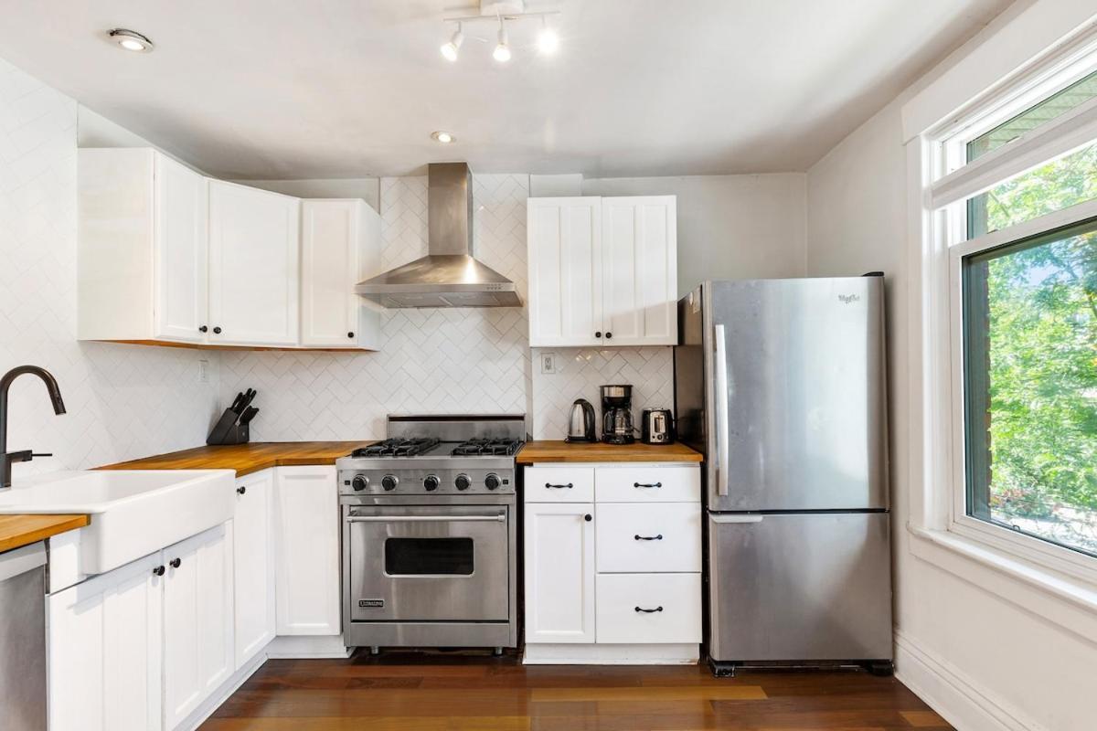Stylish & Spacious 3br In Downtown Apartment *